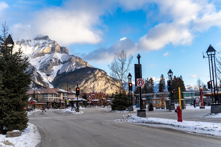 Banff, Alberta Canada - Jan 21, 2019: View of downtown Banff National Park, a Unesco World Heritage Site, during the winter. Cascade Mountain in backgroundのeditorial素材