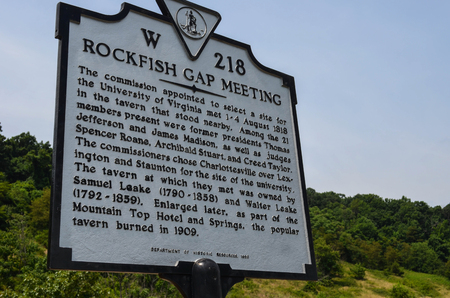 Charlottesville, Virginia - June 3, 2018: Sign for Rockfish Gap Meeting historical site, located in the Blue Ridge Mountains.のeditorial素材