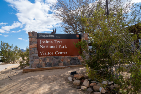 Joshua Tree, California - March 20, 2019: Sign for the Joshua Tree National Park Visitors Center, where tourists can buy gifts and get information and permitsのeditorial素材