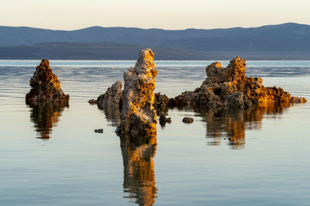 Tufa towers of Mono Lake CAの写真素材