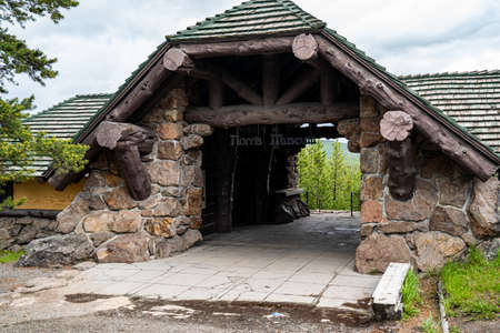 Yellowstone National Park, Wyoming - June 28, 2020: The Norris Museum in the Norris Geyser Basin provides information to touristsのeditorial素材