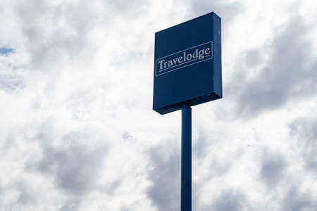 Wall, South Dakota - July 24, 2020: Sign for a Travelodge motel. This is a cheap hotel chain for travelers on a budgetのeditorial素材