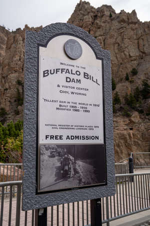 Cody, Wyoming - September 25, 2020: The Buffalo Bill Dam and Visitor Center during fallのeditorial素材