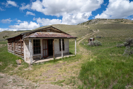 Rustic old building structure in Bannack Ghost town Montana on a summer dayのeditorial素材
