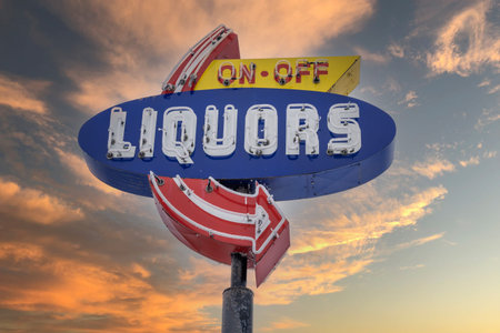 Generic On Off sale liquors sign, in retro neon, for a liquor storeのeditorial素材