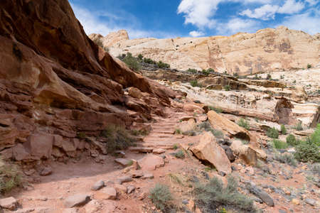 The trail to Hickman Bridge in Capitol Reef National Park USAの写真素材