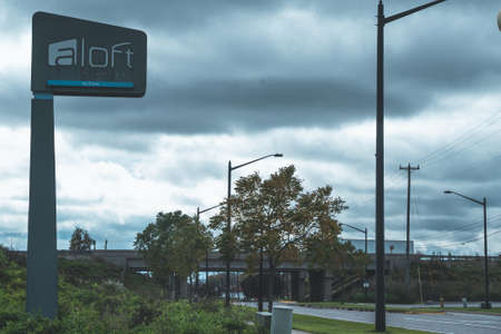 Green Bay, Wisconsin - October 21, 2021: Sign for an Aloft hotel, part of the Marriott International chainのeditorial素材