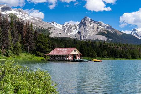 Maligne Lake Boathouse in Jasper National Park. Alberta Canada, during a sunny summer dayのeditorial素材