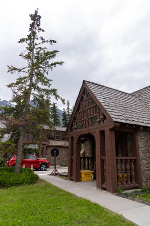 Banff, Alberta, Canada - July 6, 2022: Booth to buy a Parks Canada pass for Banff National Park, off of the Trans-Canada Highwayのeditorial素材