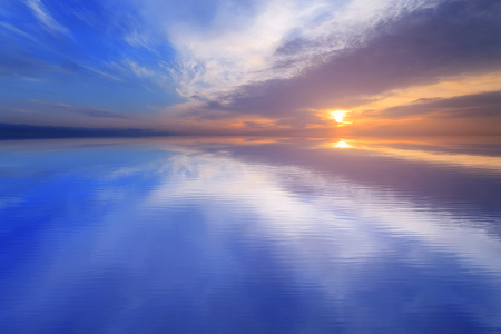 the simulated reflection of the sun's dawn / bright background sceneryの写真素材