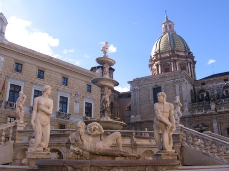 fountain Pretoria in Palermo,Italyの写真素材