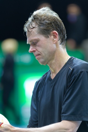 ZURICH, SWITZERLAND-MARCH 24: Stefan Edberg gives autographs at BNP Paribas Zurich Open Champions Tour 
in Zurich, SUI on March 24, 2012.  He lost the final agains Moya.
のeditorial素材