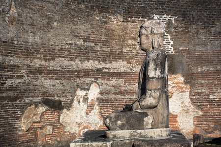 Ancient City of Polonnaruwa, stone Buddha statue at Vatadage (Circular Relic House) in Polonnaruwa Quadrangle, Sri Lanka, Asia.の写真素材