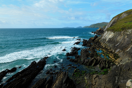 Near the ocean - Cliffs & nature at the coast of Irelandの写真素材