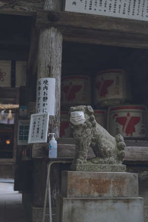 A large-faced koma-inu at Sakurai Shrine in Itoshima City, Fukuoka Prefecture. Sakurai Shrine in Itoshima City, Fukuoka Prefectureのeditorial素材