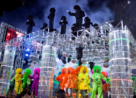 RIO DE JANEIRO - FEBRUARY 11: Show with decorations on carnival Sambodromo in Rio de Janeiro February 11, 2013, Brazil. The Rio Carnival is biggest carnival in world.のeditorial素材