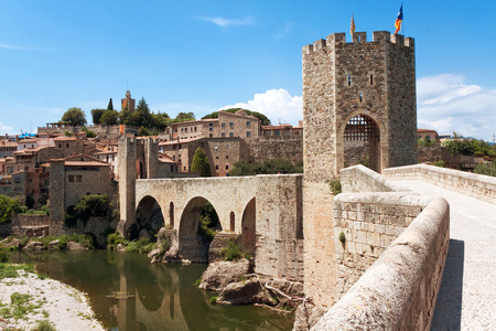 Medieval bridge. Besalu, Cataloniaのeditorial素材