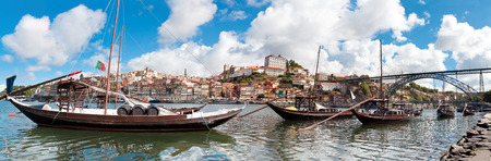 Rabelo boats in Porto, Portugalのeditorial素材
