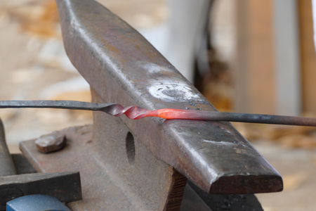 Hammer anvilの写真素材