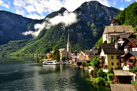 Beautiful view of classic buildings in Hallstatt of Austriaのeditorial素材