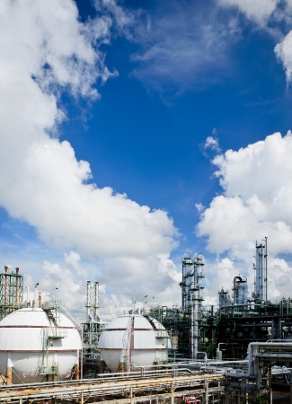 Gas storage spheres tank in petrochemical plant with beautiful skyのeditorial素材