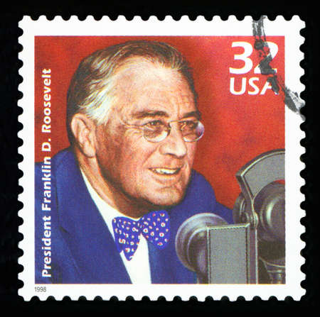 UNITED STATES OF AMERICA - CIRCA 1998: A postage stamp printed in USA showing an image of president Franklin Delano Roosevelt, circa 1998.のeditorial素材