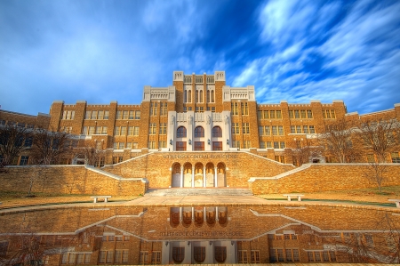 Site of the 1957 standoff between the federal government and the state of Arkansas. Dwight D. Eisenhower dispatched the 101st Airborne to insure the Little Rock nine&quot, were integrated in the public school system.のeditorial素材