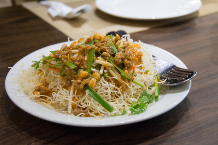 Tasty crispy rice noodle on the tableの写真素材