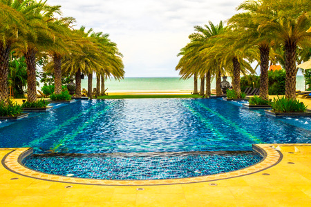 Sea side luxury swimming pool のeditorial素材