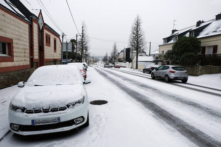 Avenue de Verdun in Vannes under the snowのeditorial素材