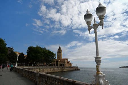 Lamppost and Church of San Pedro de Gijonのeditorial素材