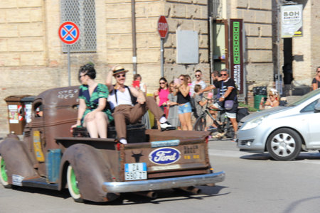 Senigallia, Italy 06 August 2019 is an international music festival focusing on American music and culture of the 1950s. In the photo: people dressed in the 50s and vintage carsのeditorial素材