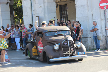 Senigallia, Italy 06 August 2019 is an international music festival focusing on American music and culture of the 1950s. In the photo: people dressed in the 50s and vintage carsのeditorial素材