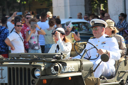 People vintage, Senigallia, Italy 12 August 2019 is an international music festival focused on American music and culture of the 1950s. In the photo: people dressed in vintage 1950s styleのeditorial素材