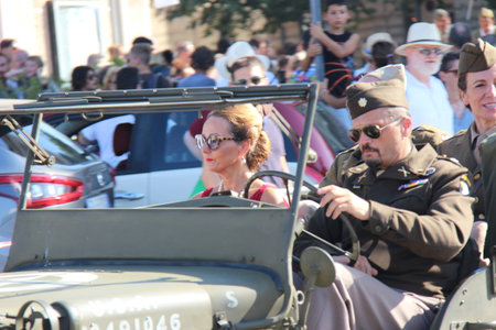 People vintage, Senigallia, Italy 12 August 2019 is an international music festival focused on American music and culture of the 1950s. In the photo: people dressed in vintage 1950s styleのeditorial素材