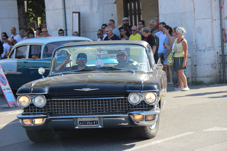Senigallia, Italy 8, August 2019 is an international music festival focused on the US music and culture of the fifties. In the photo: people dressed up in the 50s style Summer Jamboreeのeditorial素材