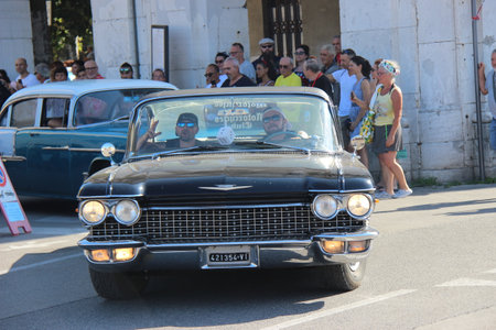 Senigallia, Italy 8, August 2019 is an international music festival focused on the US music and culture of the fifties. In the photo: people dressed up in the 50s style Summer Jamboreeのeditorial素材