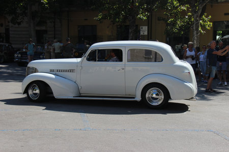 Senigallia, Italy, August 10, 2019 Summer Jamboree is an international music festival focused on the music and culture of the United States of the 1950s. Pictures: people dressed in 50s style and carのeditorial素材