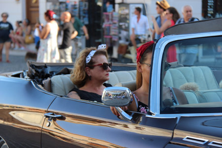 Senigallia, Italy 6 August 2019 is an international music festival focused on the US music and culture of the fifties. In the photo: people dressed up in the 50s styleのeditorial素材