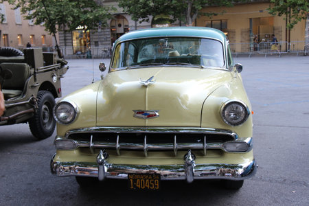 Senigallia, Italy, 10 August 2019 is an international music festival focused on the music and culture of the United States of the 1950s. Pictured: people dressed in 50s style and car paradeのeditorial素材