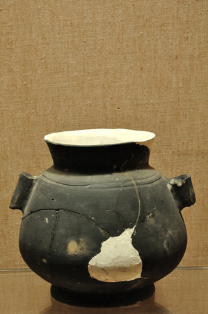 Pottery pot displaying in a museumのeditorial素材