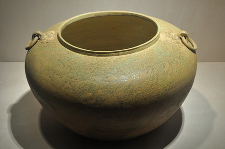 porcelain  big potのeditorial素材