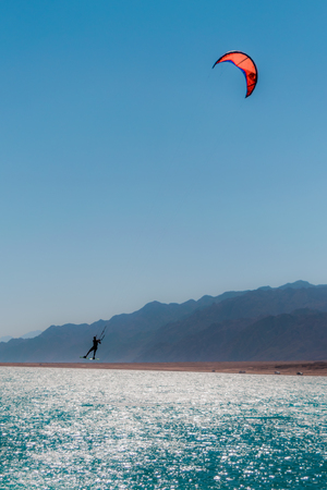 Kite surfing in Dahab Egyptの写真素材