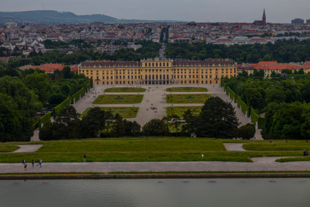 Schonbrunn Palace was the main summer residence of the Habsburg rulers, located in Hietzing, Viennaのeditorial素材