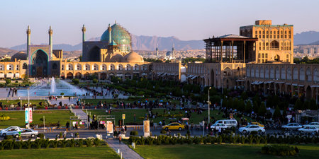 Naqsh-e Jahan Square,  Ali Qapu Palace, Shah Mosque, Meidane Emam, Naghe Jahan,のeditorial素材