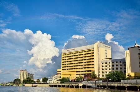 Shot of Grand Margherita Hotel in Kuching Sarawak, Malaysia. Sarawakâs first international hotel, it is located by the riverfront and commands an unrivalled view of the picturesque Sarawak River and colourful Malay villages âのeditorial素材