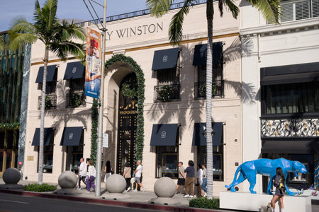HARRY WINSTON store facade Rodeo Drive Beverly Hills November 27 2025のeditorial素材