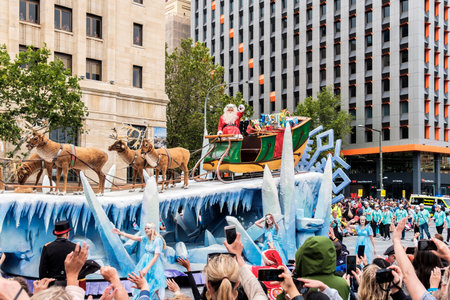 Adelaide, South Australia - November 12, 2016: More than 250.000 came to the city centre to see 172 colourful sets of floats, bands, dancers, clowns and Father Christmas. The Credit Union Christmas Pageant is one of the biggest events in South Australiaのeditorial素材