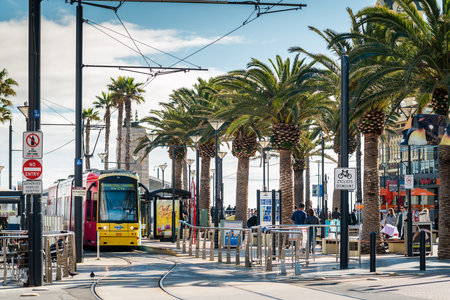 Adelaide, Australia - August 16, 2015: Tram at Moseley Square stop ready to depart towards Adelaide city. Moseley Square is a public place in the City of Holdfast Bay at Glenelg.のeditorial素材