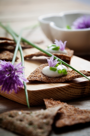 Close up of bunch of chives on tableの写真素材